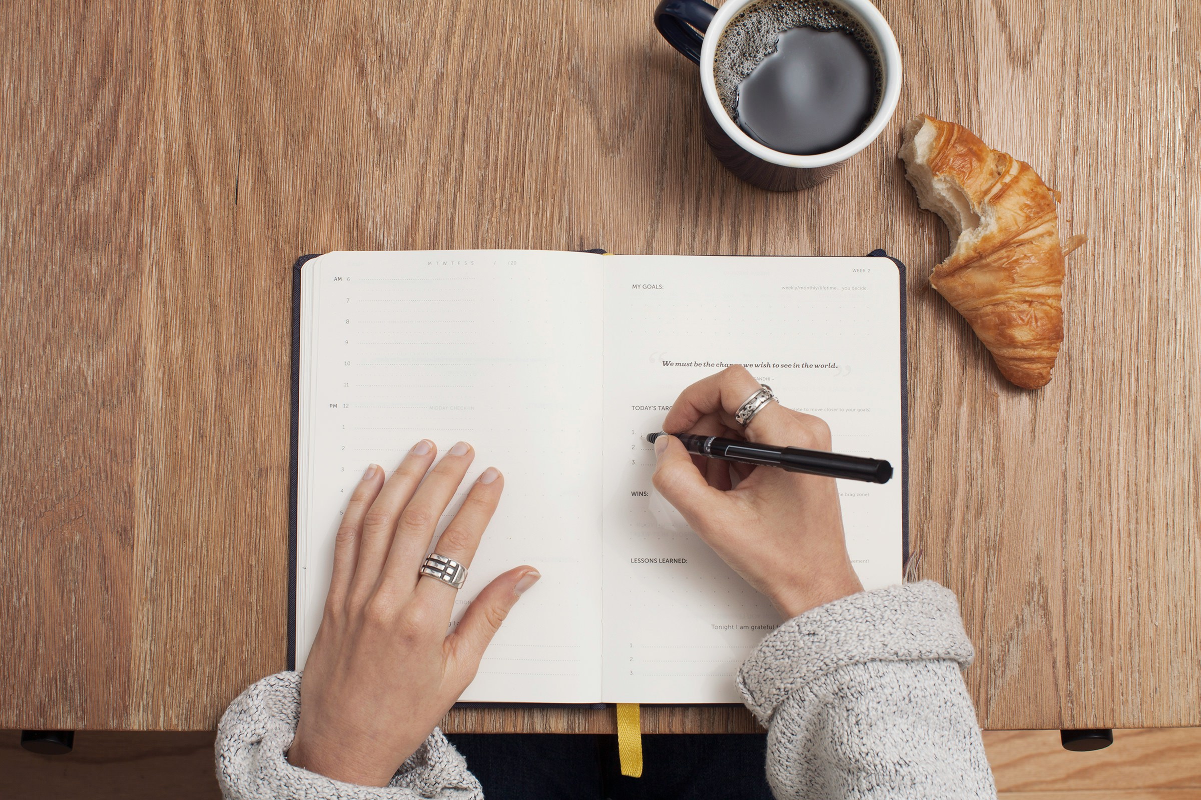 Wrap up 2026 the smart way. A year-end checklist for Santa Clarita landlords covering records, tax prep, rent notices, renewals, and 2027 planning.